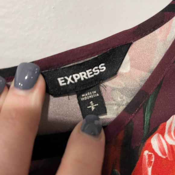 Express‎ blouse - Picture 3 of 3